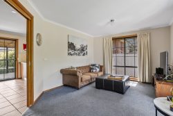 8 Cranswick Court Lenah Valley TAS 7008, Australia