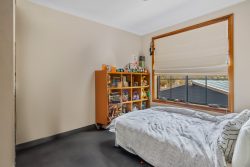 8 Cranswick Court Lenah Valley TAS 7008, Australia