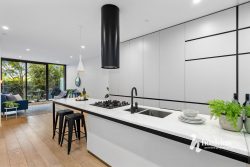 Unit 7/5 Curlew Ct Doncaster VIC 3108, Australia