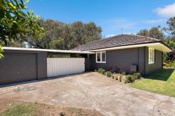 26 Gilwell Ave Kelmscott WA 6111, Australia