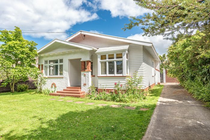 10 Godwin Crescent, College Estate, Whanganui, Manawatu / Whanganui, 4500, New Zealand