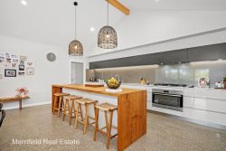 219 Greenwood Dr, Willyung WA 6330, Australia