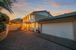 15 Hillcrest Rd, Merewether NSW 2291, Australia