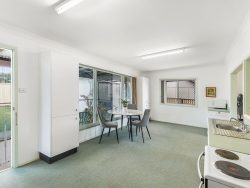 1 Pearce Avenue Toukley NSW 2263, Australia