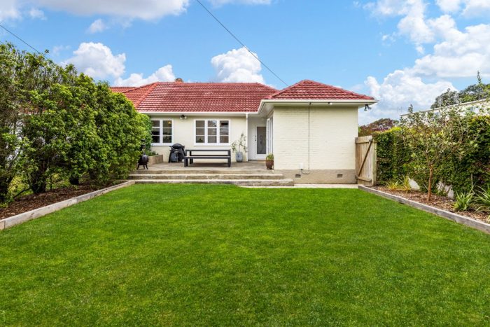 47 Riro Street, Point Chevalier, Auckland City, Auckland, 1022, New Zealand