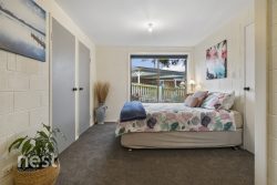 15 Robin Ct Lindisfarne TAS 7015, Australia