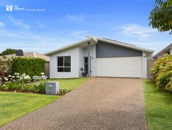 Unit 1/3 Terrigal St, Pottsville NSW 2489, Australia