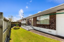 2/33 Swanson Road, Henderson, Waitakere City, Auckland, 0610, New Zealand