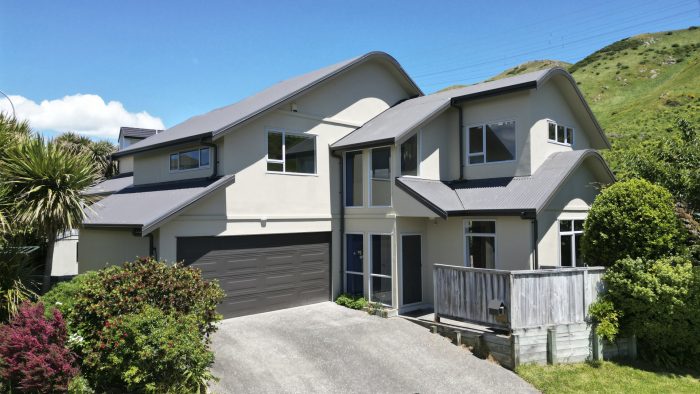 67 Waverton Terrace, Churton Park, Wellington, 6037, New Zealand