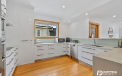 7 Bournville Cres, Claremont TAS 7011, Australia