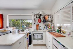 38 Donkin Ln, Mission Beach QLD 4852, Australia