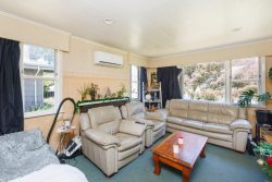 25 Anakiwa Street Kelvin Grove, Palmerston North, Manawatu / Whanganui 4414, New Zealand