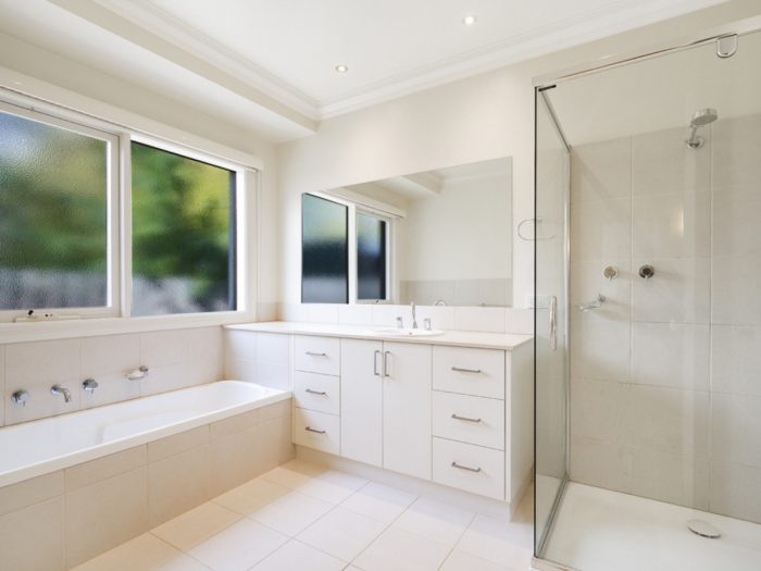 28 McArthur St, Hamilton VIC 3300, Australia