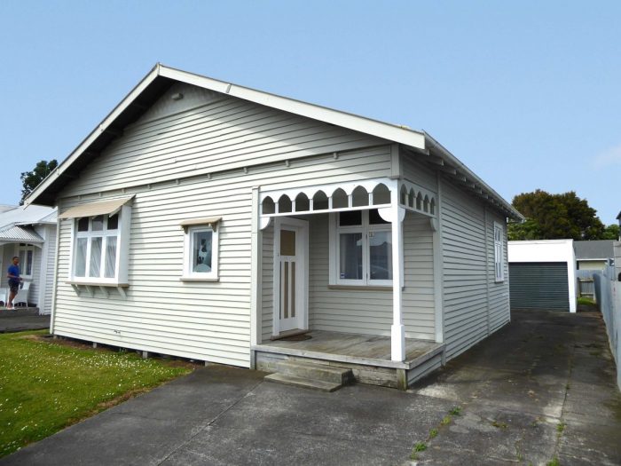 33 McGiffert Street, City Centre, Palmerston North, Manawatu / Whanganui, 4410, New Zealand