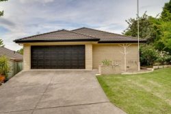 20 Orchard Way, Lavington NSW 2641, Australia