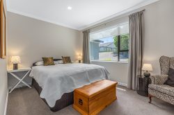 39 Saunders Close, Whitby, Porirua, Wellington, 5024, New Zealand