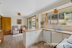 5 Smithurst Ave, South Hobart TAS 7004, Australia