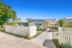 45 Trafalgar Ave, Woy Woy NSW 2256, Australia