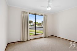 40 Ware Ave, West Wodonga VIC 3690, Australia