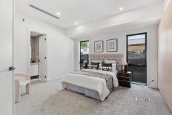 6A Runnymede St, Mount Waverley VIC 3149, Australia