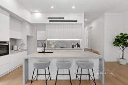 6A Runnymede St, Mount Waverley VIC 3149, Australia