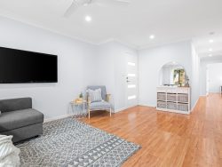 1B Inderan Ave, Lake Haven NSW 2263, Australia