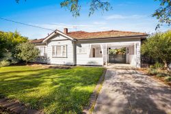 26 Henry St, Horsham VIC 3400, Australia