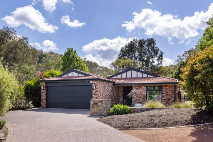 6 Mackellar Pl, Jerrabomberra NSW 2619, Australia