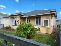 24 McGiffert Street, City Centre, Palmerston North, Manawatu / Whanganui, 4410, New Zealand