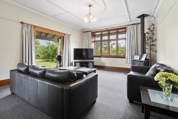 28 Pioneer State Highway, Awapuni, Palmerston North, Manawatu / Whanganui, 4412, New Zealand