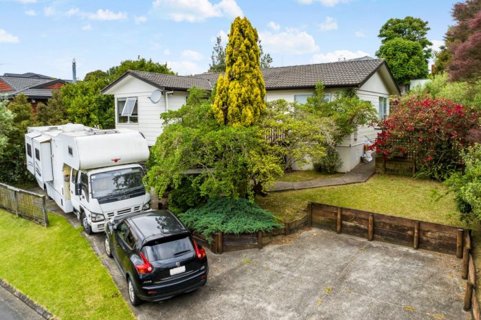 14A Pokapu Street, Titirangi, Waitakere City, Auckland, 0600, New Zealand