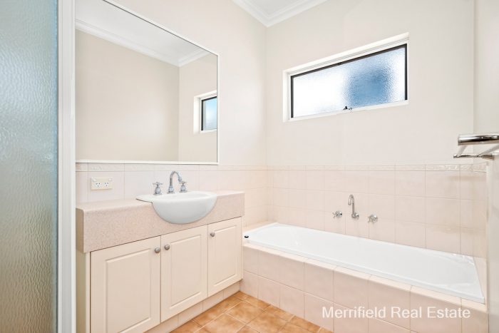 34B Golf Links Rd, Middleton Beach WA 6330, Australia