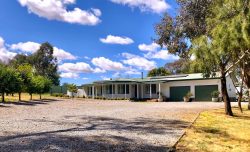 60 Barwang Rd, Harden NSW 2587, Australia