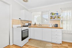 13 Geake St, Spencer Park WA 6330, Australia