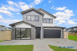 17 Kaitiaki Drive, Clarks Beach, Franklin, Auckland, 2122, New Zealand