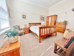 52 Neill St, Harden NSW 2587, Australia