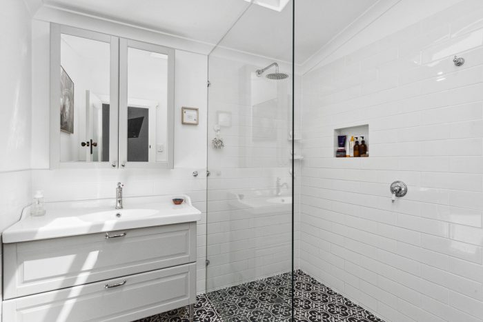 103 West Rd, Bassendean WA 6054, Australia