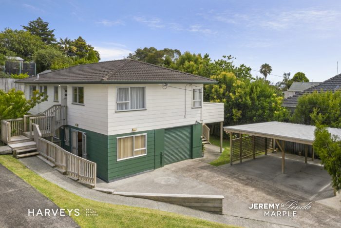 35 South Lynn Road, Titirangi, Waitakere City, Auckland, 0604, New Zealand