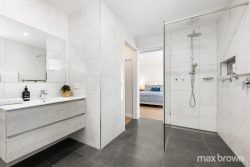 Unit 2/12 Paxton St, Ringwood VIC 3134, Australia