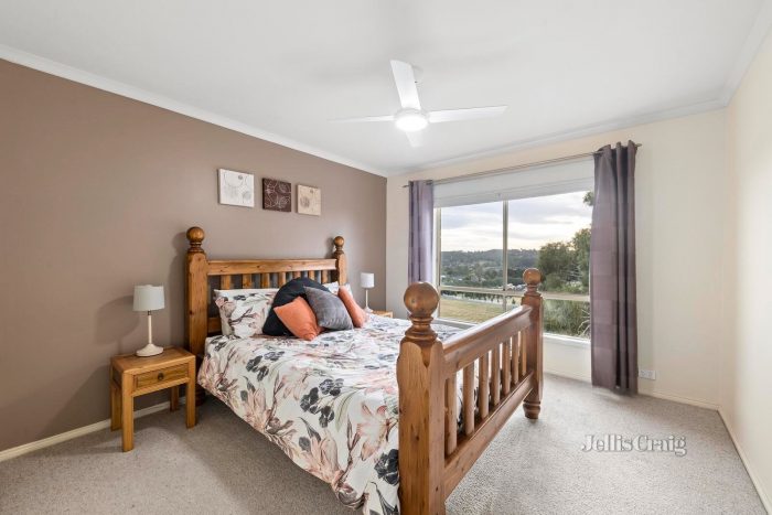 9 Champagne Rise, Chirnside Park VIC 3116, Australia