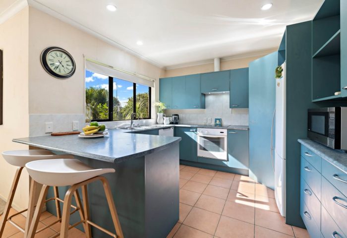 13 Cottesmore Place, Huntington Park, Manukau City, Auckland, 2013, New Zealand