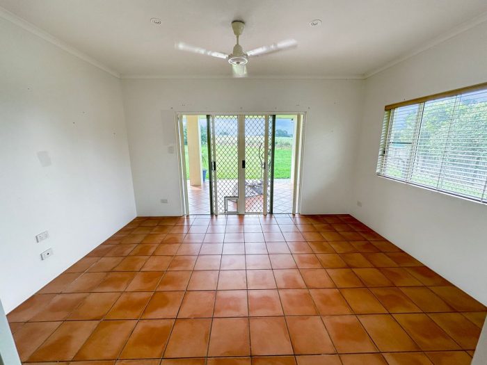 4 Feeney Cl, Atherton QLD 4883, Australia