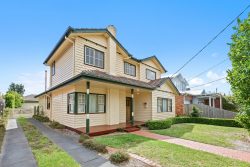 19 Fifth St, Parkdale VIC 3195, Australia