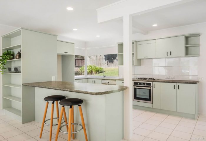 31 Infidel Place, Torbay, North Shore City, Auckland, 0630, New Zealand