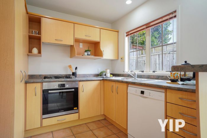 17 Sim Street, Johnsonville, Wellington, 6037, New Zealand
