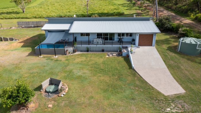 37 Slater Rd, Conway QLD 4800, Australia