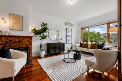 114 Woodhouse Grove, Box Hill North VIC 3129, Australia