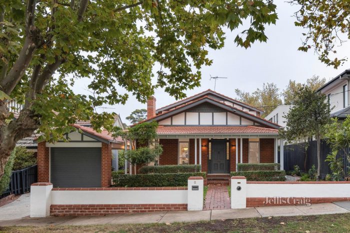 5 Netherlee St, Glen Iris VIC 3146, Australia