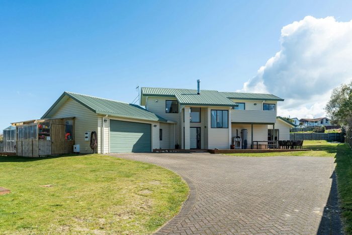 17 Belvedere Grove, Rangatira Park, Taupo, Waikato, 3330, New Zealand