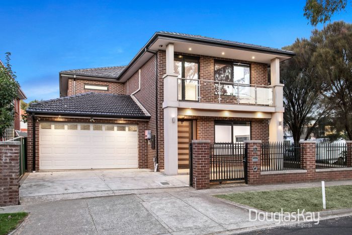 2 Dantum Grove, Braybrook VIC 3019, Australia